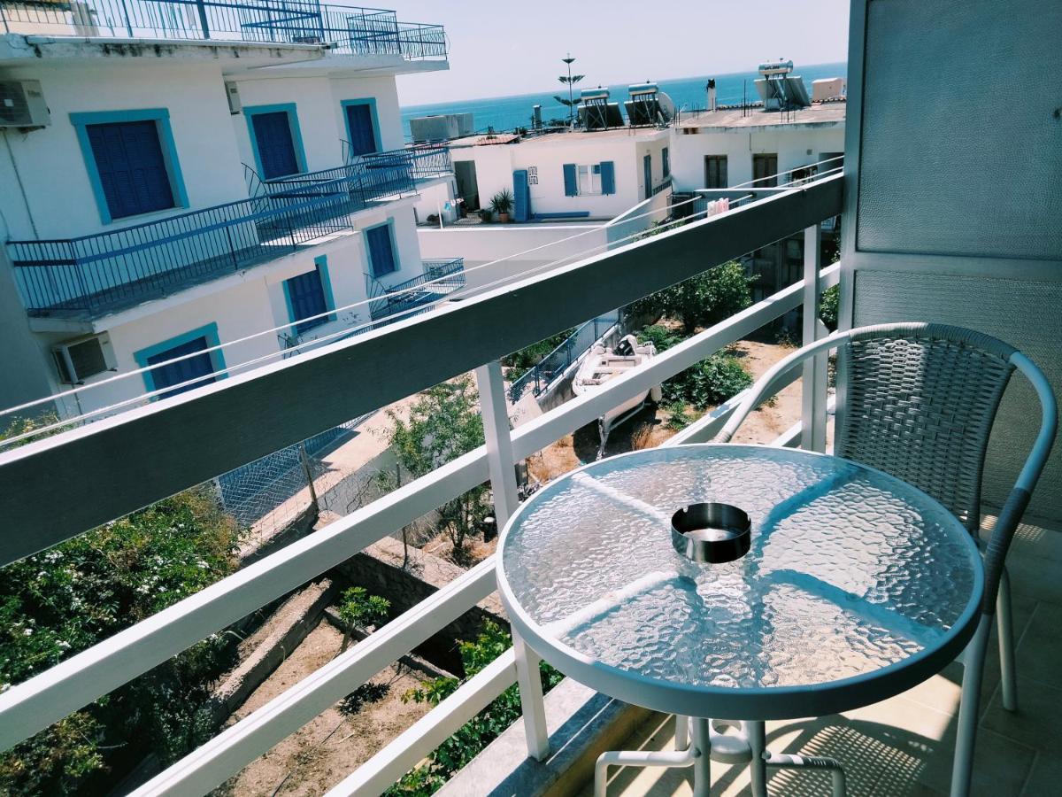 Golden Star Hotel Agia Marina  Exterior foto